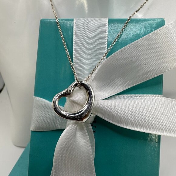 𝑨𝒖𝒕𝒉𝒆𝒏𝒕𝒊𝒄 𝑶𝒑𝒆𝒏 𝑯𝒆𝒂𝒓𝒕 𝑷𝒆𝒏𝒅𝒂𝒏𝒕 𝒘𝒊𝒕𝒉 𝒅𝒊𝒂𝒎𝒐𝒏𝒅 - Picture 2 of 8